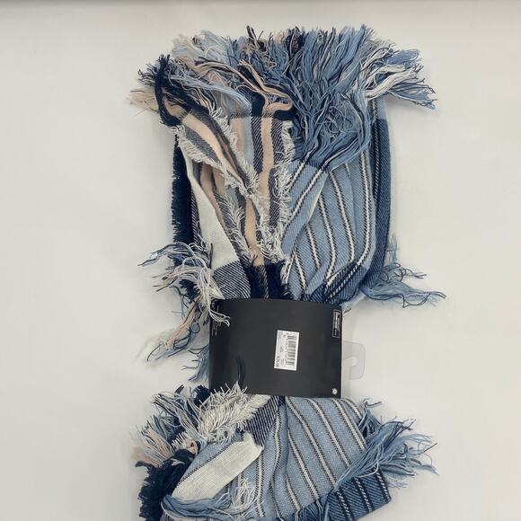 Twig & Arrow Blue Striped Blanket Scarf - New with Tags - Picture 4 of 5